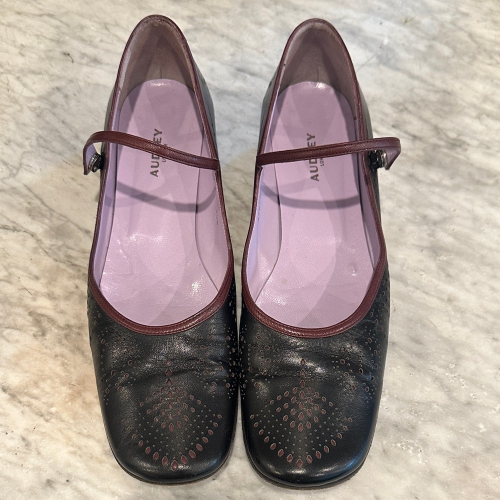 Audley of London Women's Black and Burgundy Mary Jane Argonaut low heel shoes.